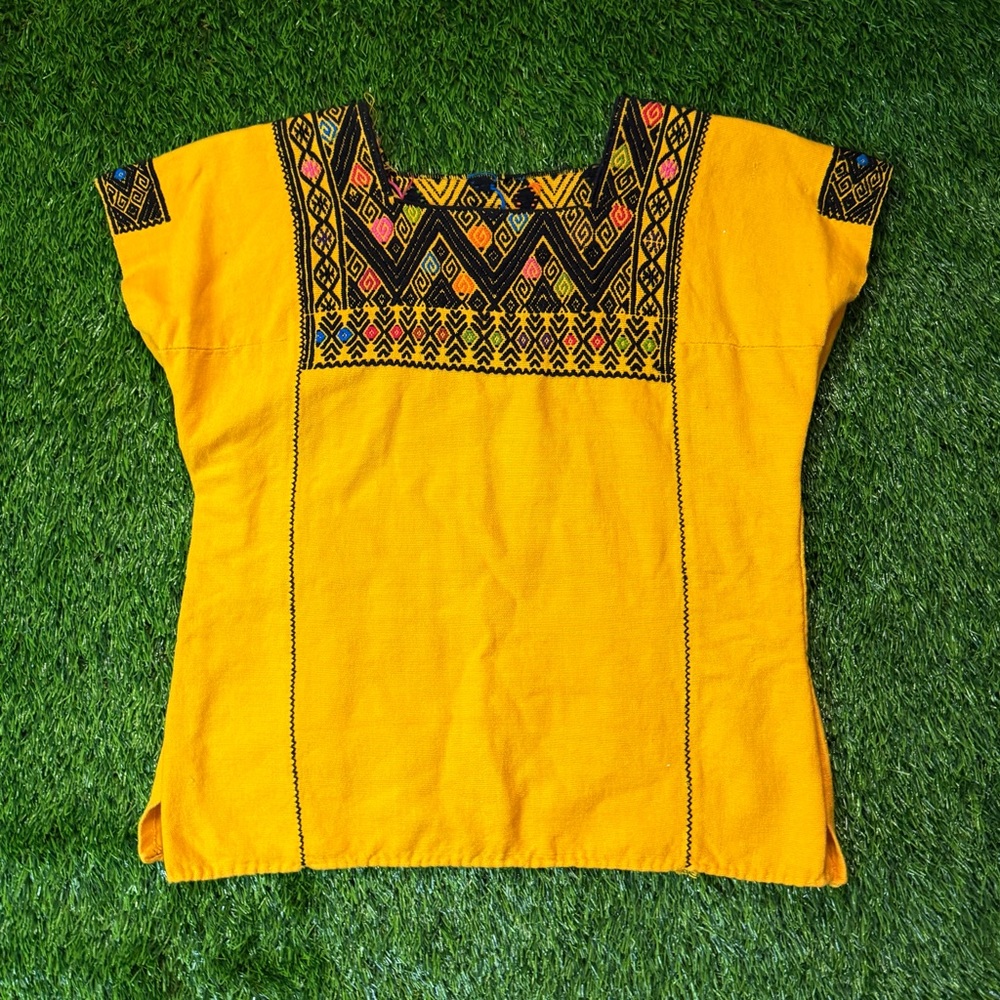 Vintage 60s San Andrés Sun Woven Huipil Embroidered 1960s Larraunzar VTG Blouse